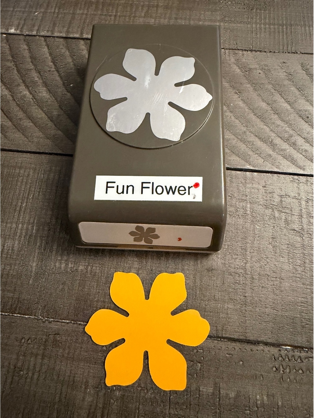 Stampin’ Up Fun Flower Shape Punch